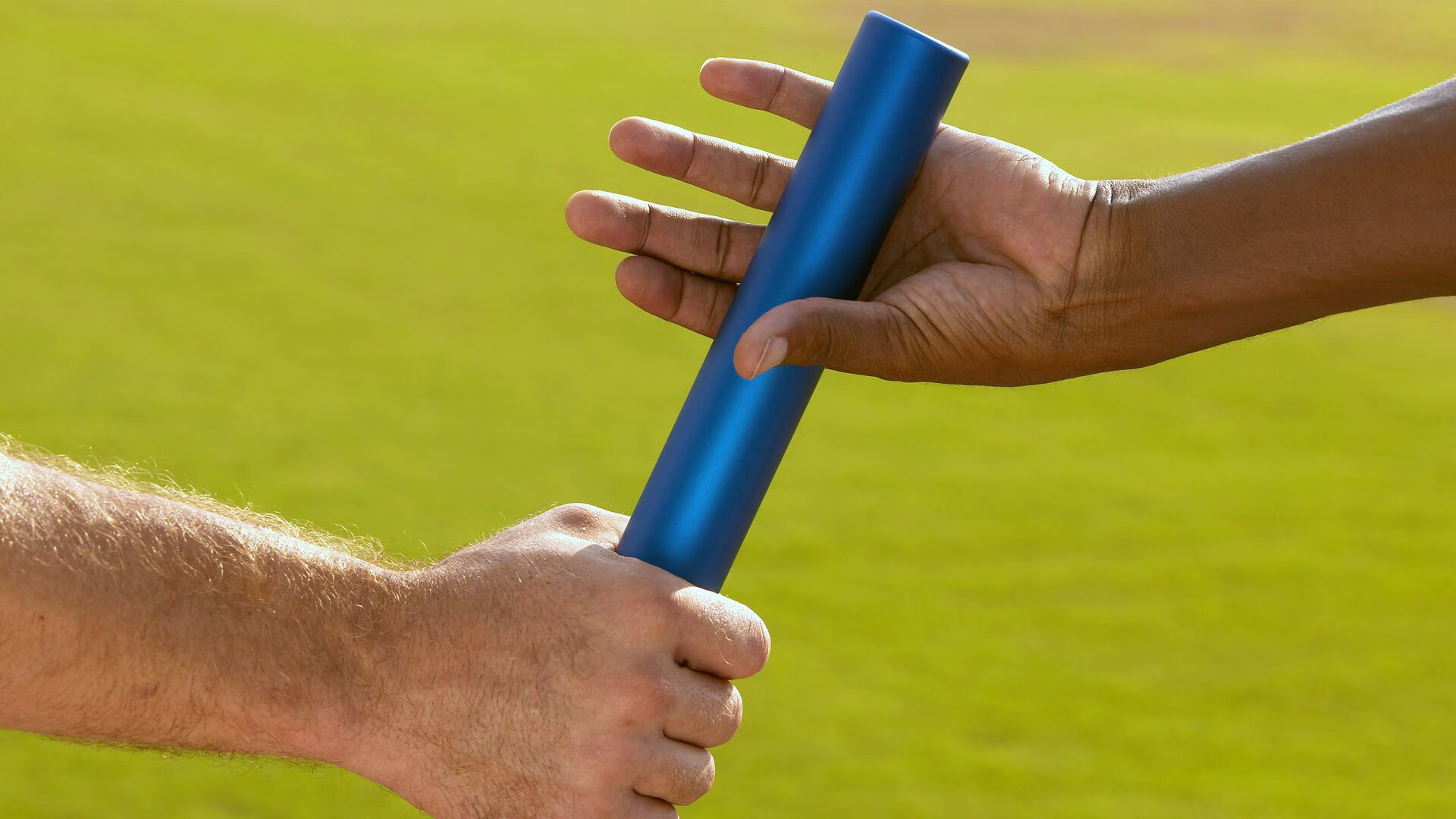 综合体育系“体能大闯关”项目火热 接力赛道排长队